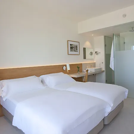 Aya Seahotel - Adults Only 4*