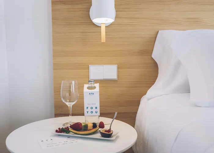 Aya Seahotel - Adults Only Готель 4*