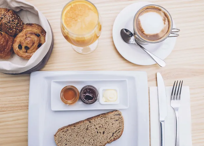 Aya Seahotel - Adults Only Готель