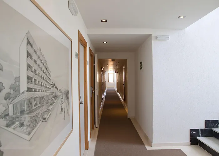 Готель Aya Seahotel - Adults Only