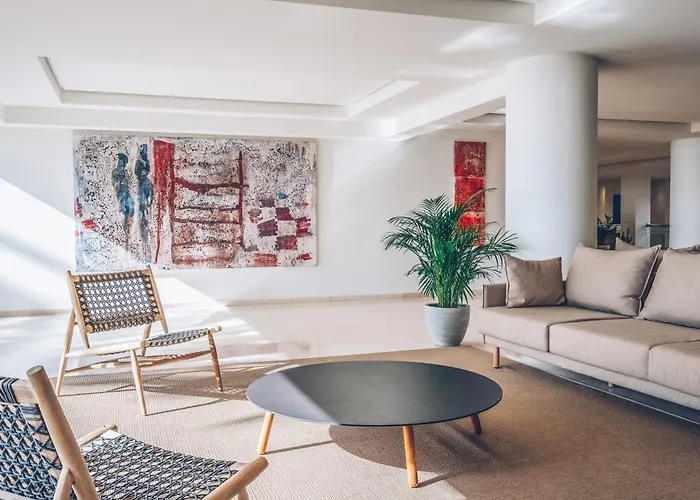 Aya Seahotel - Adults Only