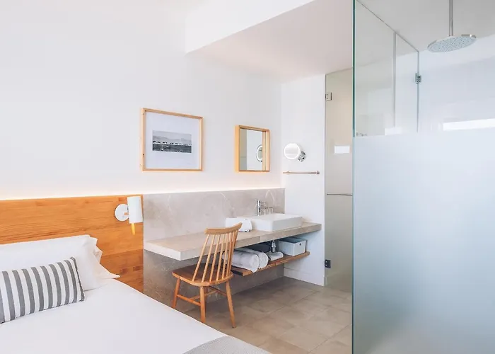 Готель Aya Seahotel - Adults Only 4*