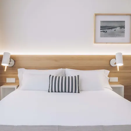 מלון Aya Seahotel - Adults Only