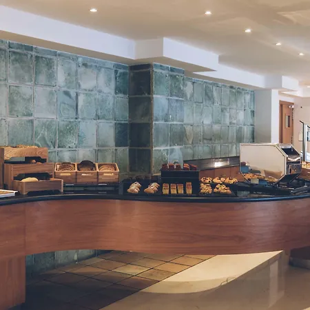 Aya Seahotel - Adults Only 4*