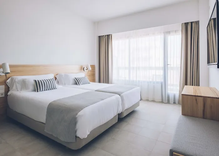 Aya Seahotel - Adults Only 4*